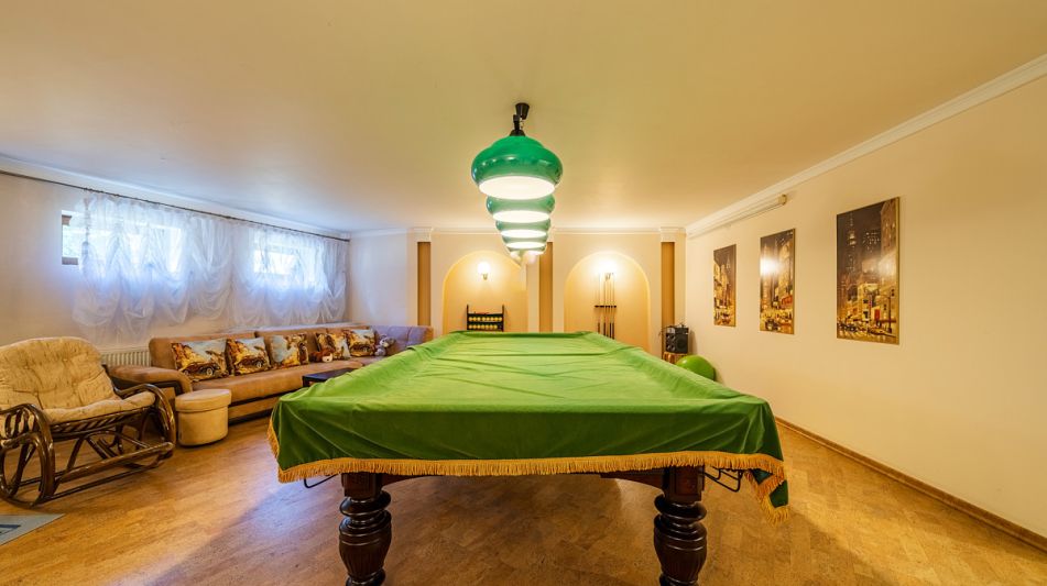 Дом с бассейном в КП Лазурь