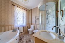 Дом с бассейном в КП Лазурь