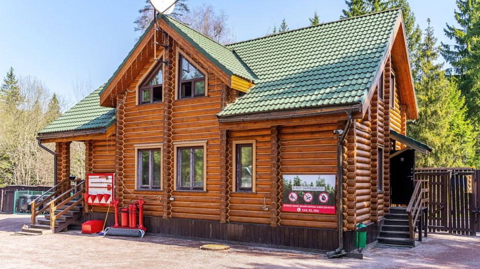 Дом из бруса у воды в КП Айвери