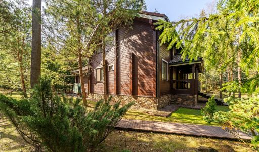 Дом из бруса у воды в КП Айвери