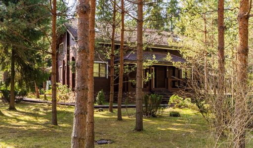 Дом из бруса у воды в КП Айвери