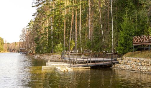Дом из бруса у воды в КП Айвери