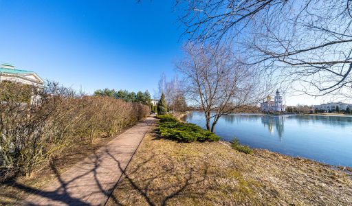 Дом под отделку в КП Монолит