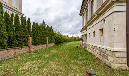 Дом под отделку в КП Монолит