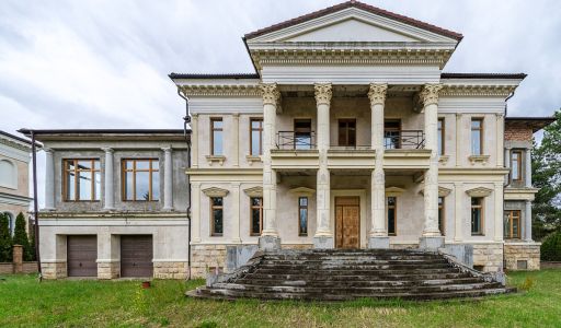 Дом под отделку в КП Монолит