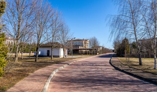 Дом под отделку в КП Монолит