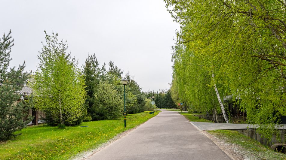 Деревянный дом в Московском море