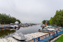 Деревянный дом в Московском море