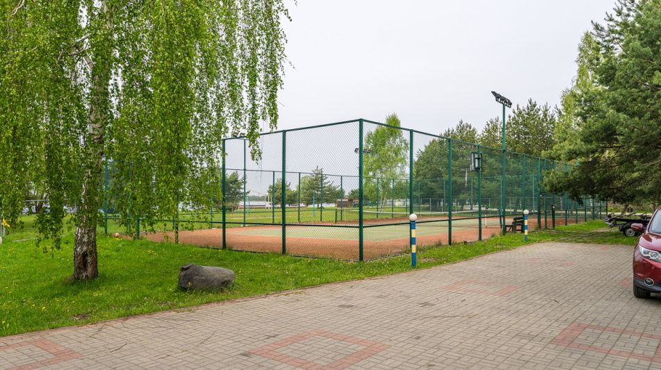 Деревянный дом в Московском море