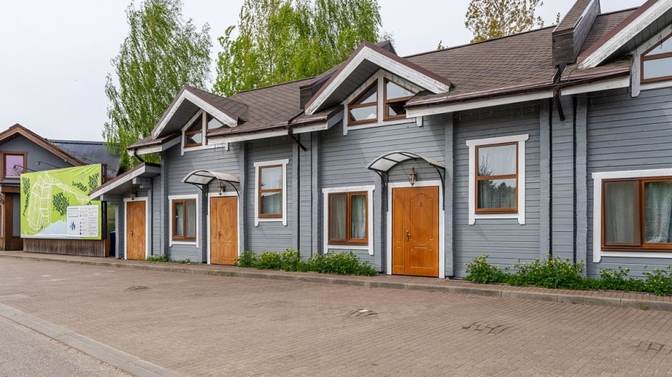 Деревянный дом в Московском море