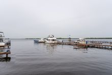 Деревянный дом в Московском море