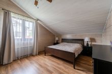 Деревянный дом в Московском море