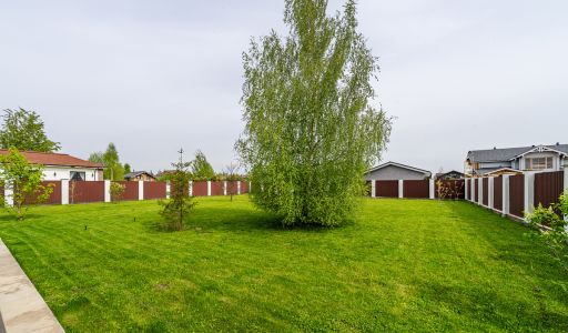 Деревянный дом в Московском море