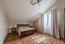 Деревянный дом в Московском море