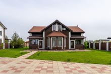 Деревянный дом в Московском море