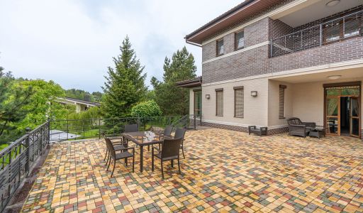 Дом у воды в КП Солнечная поляна