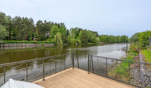 Дом у воды в КП Солнечная поляна