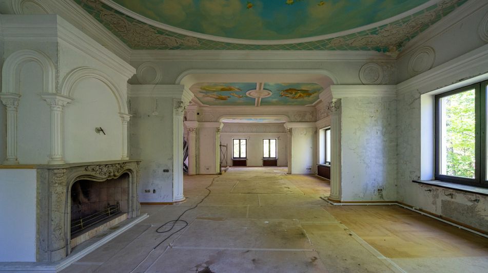 Усадьба в лесу в Таганьково