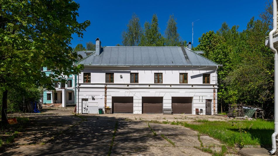 Усадьба в лесу в Таганьково