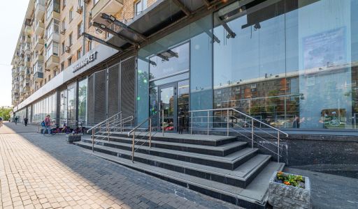 Коммерция в Ломоносовском районе