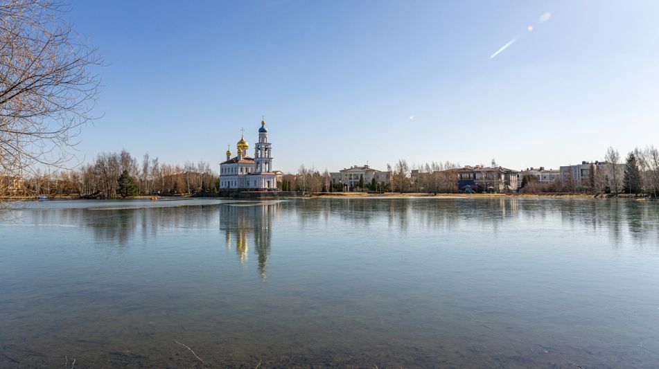 Участок в КП Резиденция Монолит