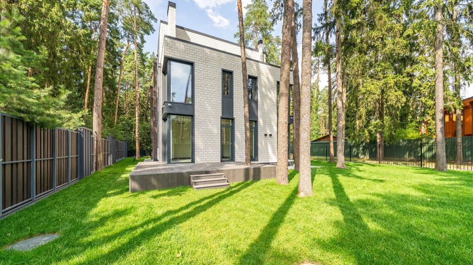 Стильный дом в КП Успенские дачи