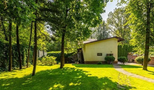 Дом с бассейном в Новогорске