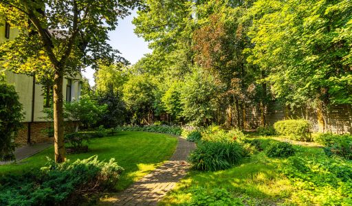Дом с бассейном в Новогорске
