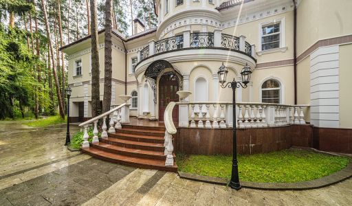 Классический особняк в КП Сосны-1