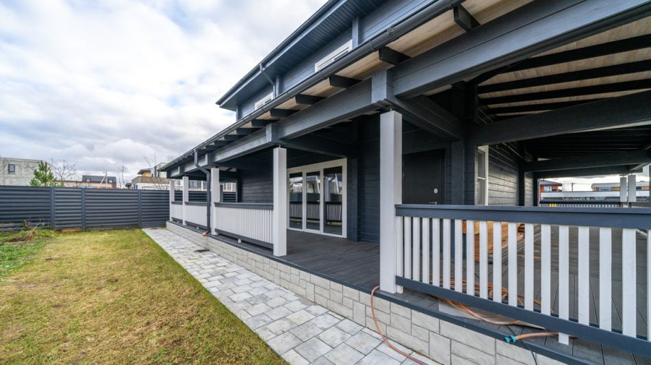 Коттедж с террасой в Аносино парк