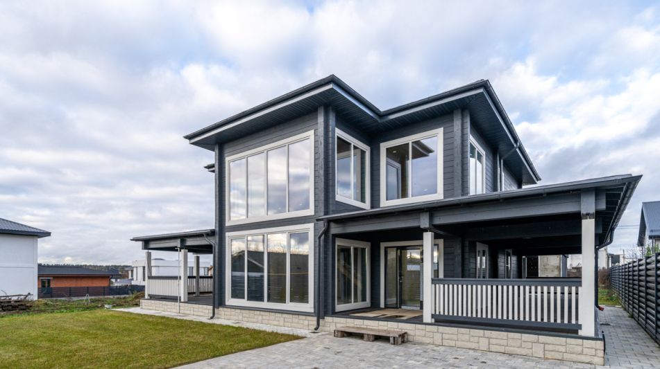 Коттедж с террасой в Аносино парк