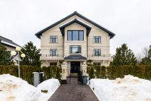 Резиденция у воды