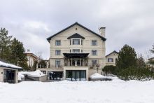 Резиденция у воды