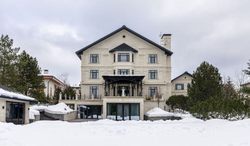 Резиденция у воды