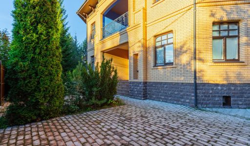 Кирпичный дом в Краснознаменске