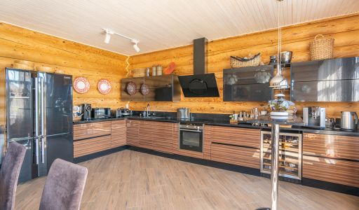 Дом с отделкой в Аква Вилле