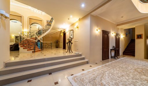 Роскошный дом в Горки-7