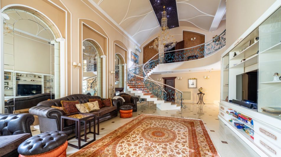 Роскошный дом в Горки-7