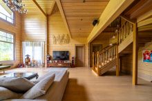 Стильный дом из бруса в Фокс Хилс