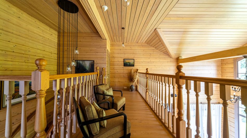 Стильный дом из бруса в Фокс Хилс