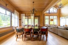 Стильный дом из бруса в Фокс Хилс