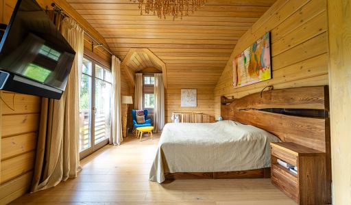 Стильный дом из бруса в Фокс Хилс