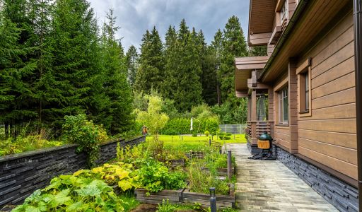 Стильный дом из бруса в Фокс Хилс