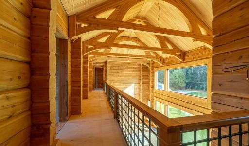 Дом из кедрового лафета в Авроре