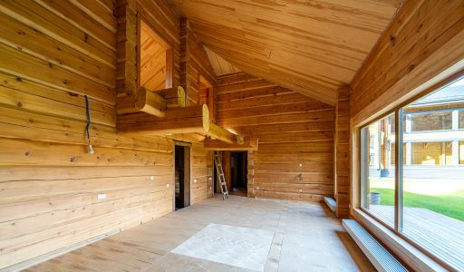 Дом из кедрового лафета в Авроре