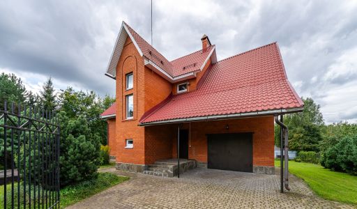 Уютный дом в КП Офицерский