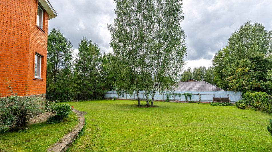 Уютный дом в КП Офицерский