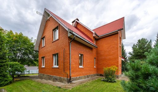 Уютный дом в КП Офицерский