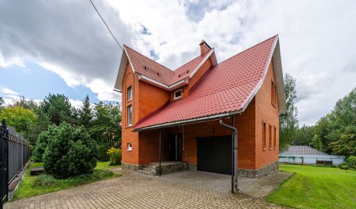 Уютный дом в КП Офицерский