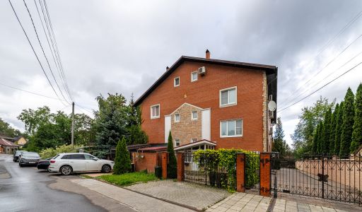 Современный таунхаус в КП Вешки-2